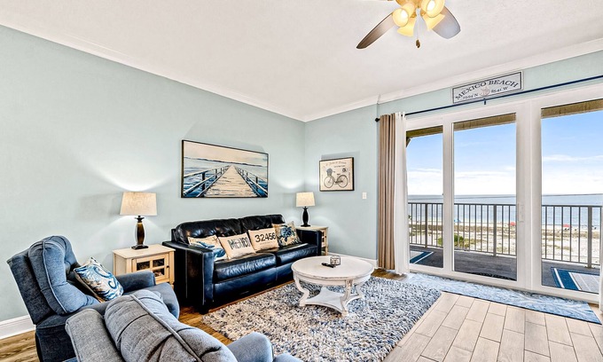 Mexico Beach Condo | Fourth Floor Condo with Shared Pool, Ocean View, High-Speed WiFi, & Washer/Dryer