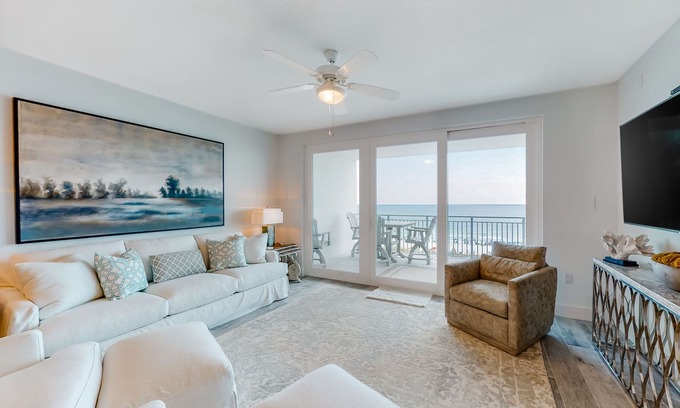 Fort Walton Beach Condo | Fourth floor oceanfront condo with ocean views, private W/D, and central AC