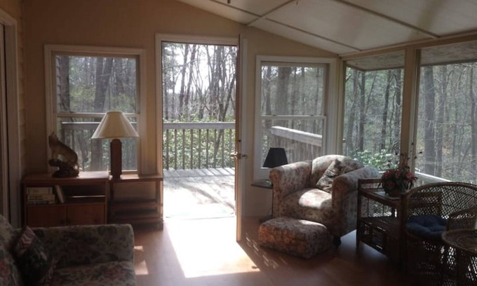 Jasper House | Fox Den Cottage - privately located on wooded lot with creek to rear