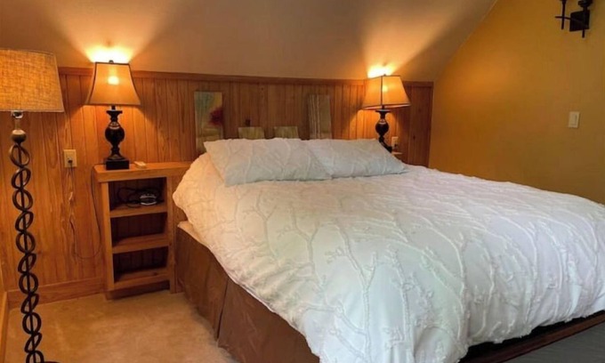 Nellysford House | Fox'em Falls