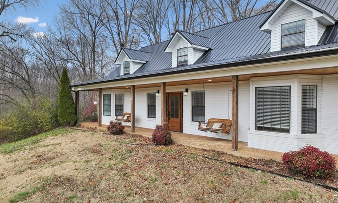 Lawrenceburg House | Fox Haven Retreat-Modern Cabin-Acres of Priv Land