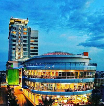Pekanbaru Hotel | FOX Hotel Pekanbaru