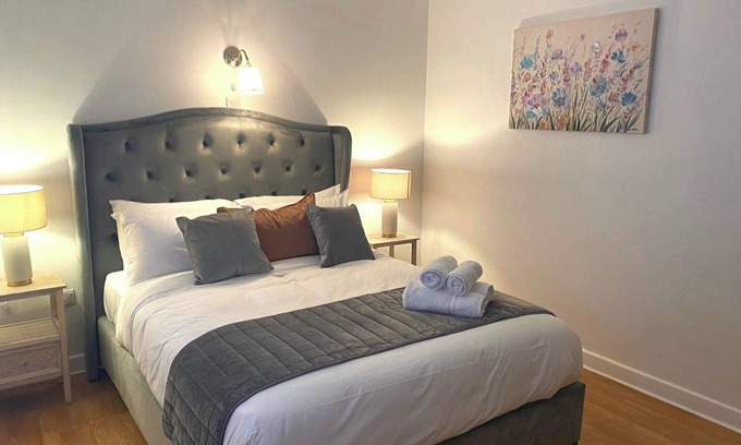 Tipperary House | Foxes Rest - 4 Bedroom House