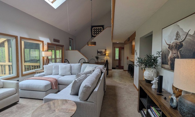 Nellysford House | Foxwood at Stoney Creek 4Br/3Ba Mountain Valley Getaway