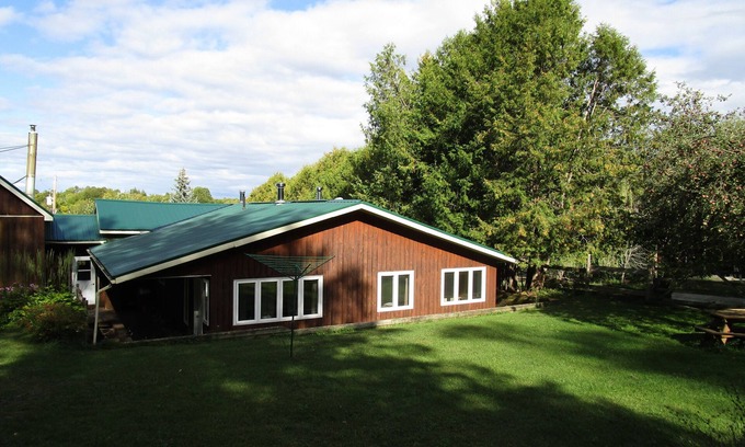 Bonnechere Valley Apartment | Foymount Farm stay, Family and pet friendly.
