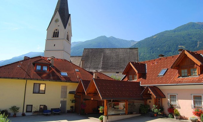 Obervellach Bed & Breakfast | Frühstückspension Kirchenwirt
