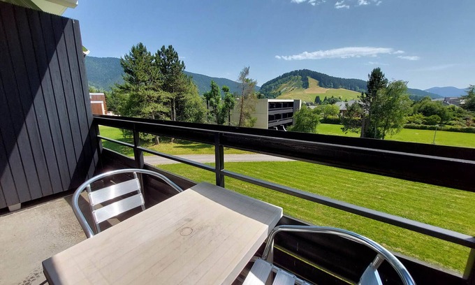 Autrans-Meaudre-en-Vercors Apartment | Apartment in Autrans, south balcony, 4 pax, pets allowed, parking 500m from center