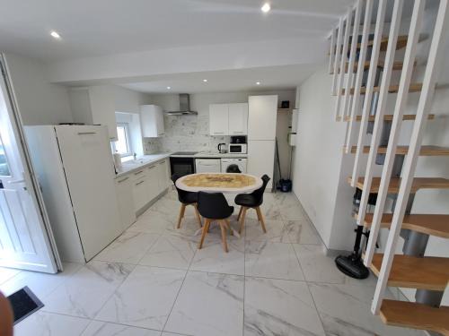 La Chapelle-Saint-Martin-en-Plaine House | Gîte des Moissons 41