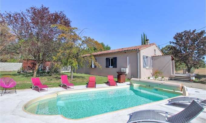 Saint-Gervais-sur-Roubion House | 130 m² House ∙ 4 bedrooms ∙ 8 guests