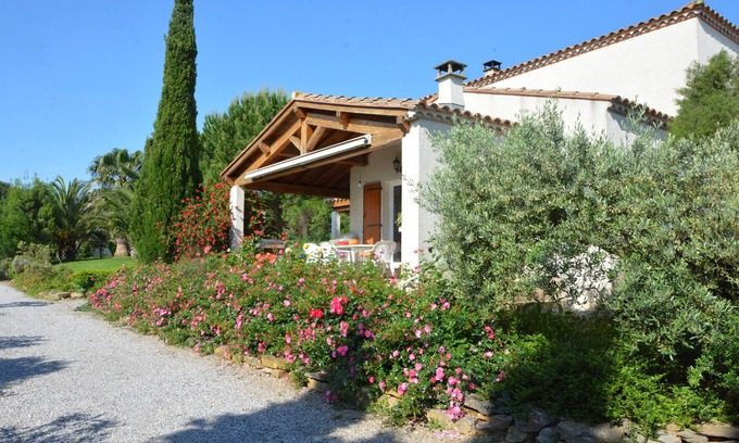 Saint-Laurent-de-la-Cabrerisse House | Air-conditioned detached house with pool and beautiful view of the village
