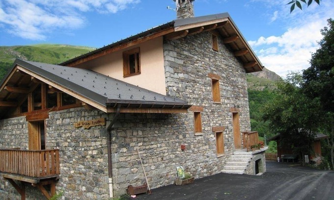 Praranger House | 248 m² Gîte ∙ 8 bedrooms ∙ 14 guests