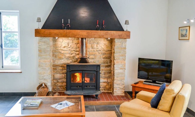 Saint-Martin-sur-Armancon House | 120 m² House ∙ 1 bedroom ∙ 5 guests