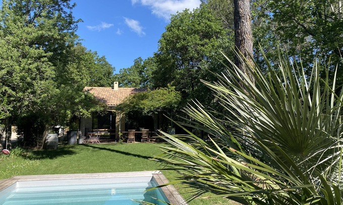 Saint-Maximin-la-Sainte-Baume Villa | Nature holidays in Provence