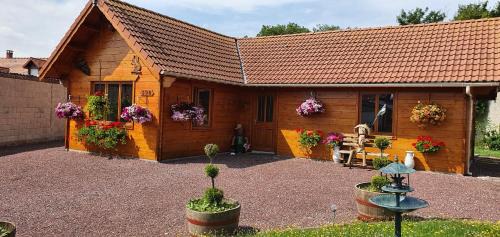 Saint-Quentin-Lamotte-Croix-au-Bailly House | Le chalet