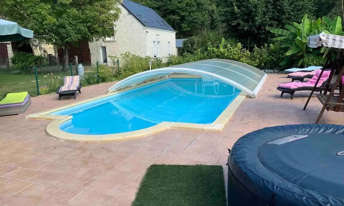 Faverolles Cottage | Peaceful Retreat Near ZooParc de Beauval: Modern Comforts, Heated Pool, Nature, and History