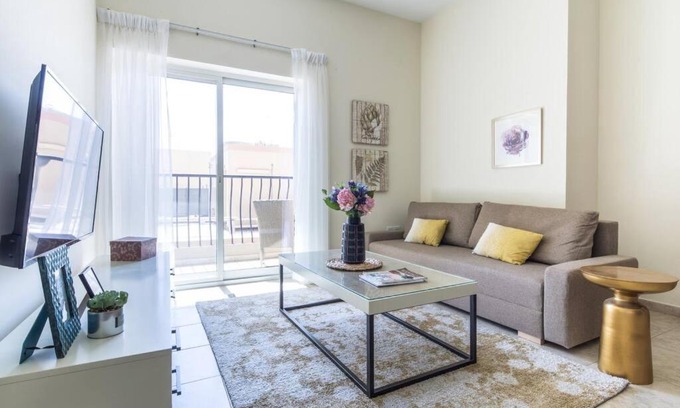 Jumeirah Village Apartment | Frank Porter - Imperial Residence
