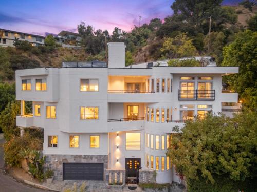 Hollywood Hills West Villa | Franklin Mediterranean Villa