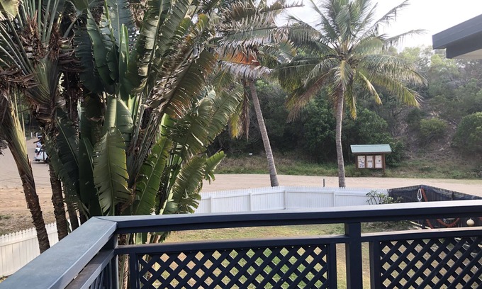 Happy Valley House | Fraser Island Classic Beach House - 1 minute to the beach
