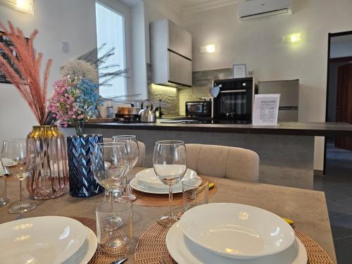 Frascati Apartment | Frascati Fountain 4 bdr deluxe apt 30 min to Rome