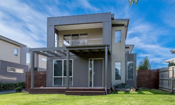 Inverloch House | Freda Beach Haven