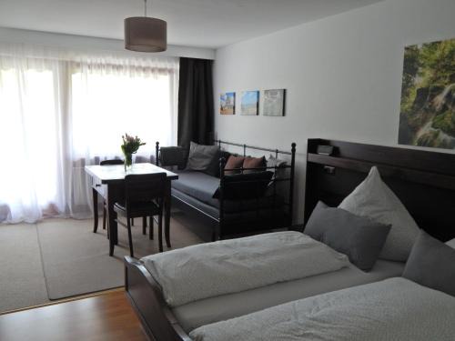 Bad Urach Apartment | FREE Apartment - Burgblick