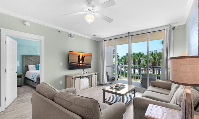 Fort Walton Beach Condo | 🌊Free Beach🌴 Service-Fab Pools-Walk to Boardwalk 🌊Waterscape 328A Fanta Sea