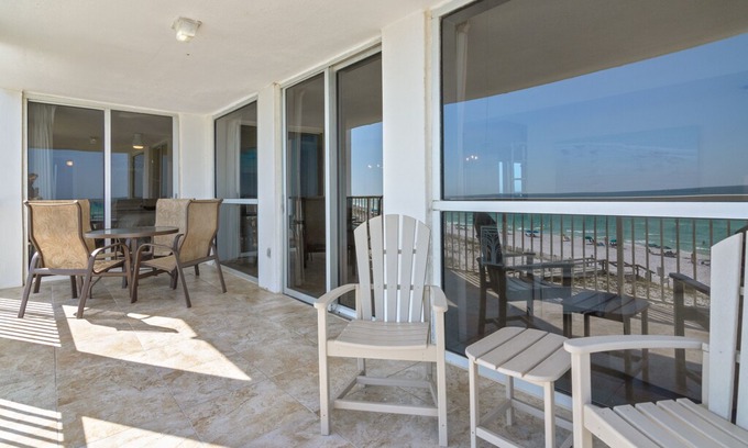 Holiday Isle Condo | FREE BEACH SERVICE -Shoreline Towers 2046 - 3 Bdrm / 2 Bath - Vacation Rental