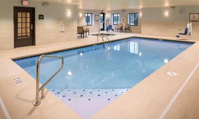 West Omaha Apartment | Free Breakfast. Pool. Great for Business Travelers!