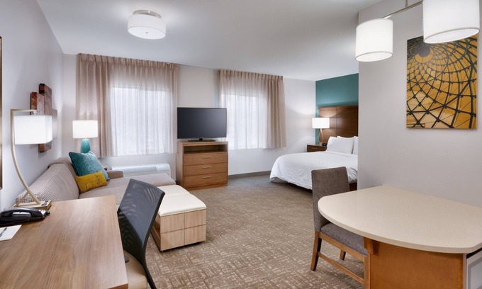 Lehi Apartment | Free Breakfast. Pool & Hot Tub. Gym. Near Traverse Mountain Shopping Center!