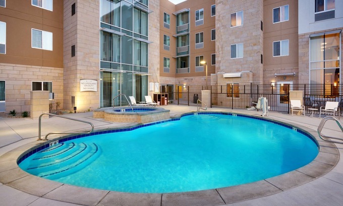 Lehi Condo | Free Breakfast. Pool & Hot Tub. Gym. Near Traverse Mountain Shopping Center!