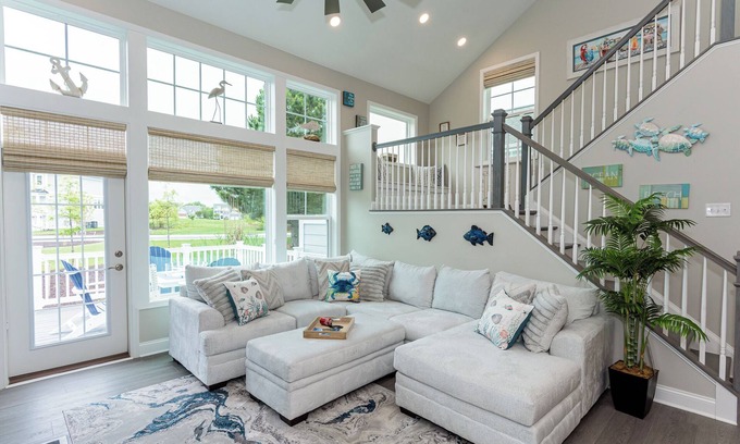 Bayside House | Free Linens & Cleaning - The Salty Flamingo