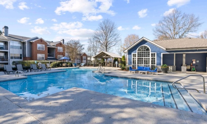 Athens Apartment | Free Parking Home Steps from UGA & DT, Pool + Gym. Gated, Pool and Gym
