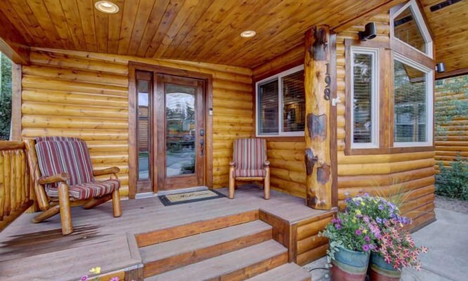 Breckenridge Cabin | Free SkyCard Act-Cozy Cabin w/Fireplace, Hot Tub, Pool, Free Wifi, Fly Fishin