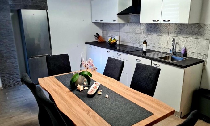 Piran Apartment | Freedom house