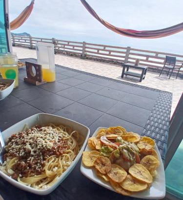 Mompiche Hotel | Frente al mar