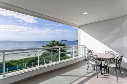 Cachoeira do Bom Jesus Apartment | FRENTE MAR | Sacada com churrasqueira #CHA06