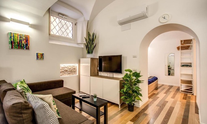 Rione V Ponte Apartment | FRESH HOUSE NAVONA