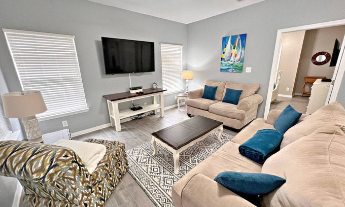 Fort Morgan House | 🏖️ FRESH REMODEL! Come & Enjoy🌊 🎣 The fish are biting🎣