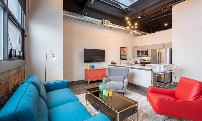 East Avenue Apartment | Fresh, Sleek, and Contemporary Executive Apartment