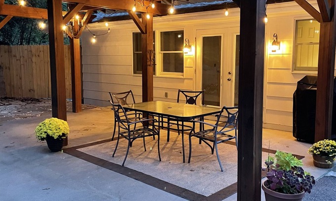 Pisgah Forest Apartment | Fresh updated detached guest cottage 7 min to ntl. forest & downtown Brevard