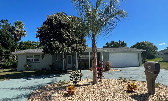 Pine Ridge House | Freshly Renovated Pool Home - Close to Crystal River