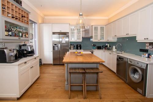 Fresnaye House | Fresnaye Home on Ave La Croix