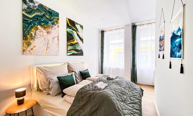 Lindenau Apartment | Freundliche Ferienwohnung mit Regendusche, Küche, Waschmaschine&Trockner, TV, WLAN