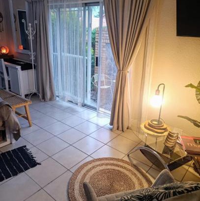 Greater Johannesburg Metropolitan Area Apartment | Freyja's Place - Private cottage sleeps 2 perfect for work or play