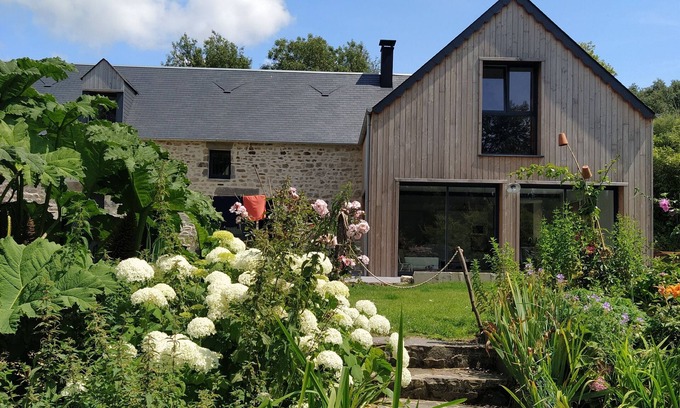 Les Moitiers-d'Allonne Cottage | Friendly cottage 4 km from the sea Ideal Family/Friends