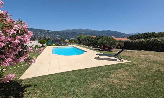 Peymeinade House | Friendly house 6 people with garden and pool