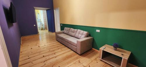 Sololaki Apartment | Friends - Your Cosy Apartment in the Center
