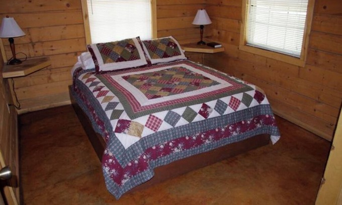 Leakey House | Frio Pecan Farm Log Cabins House 18