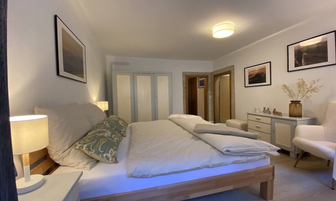 Koenigstein Apartment | Frisch Renovierte, Gemütliche und Ruhige Ferienwohnung für Naturliebhaber