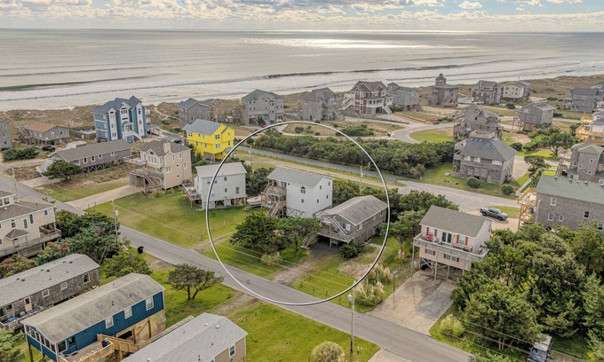 Frisco House | Frisco Beach House! 4 lots back, ocean views, 10% Discount 7 nights & monthly